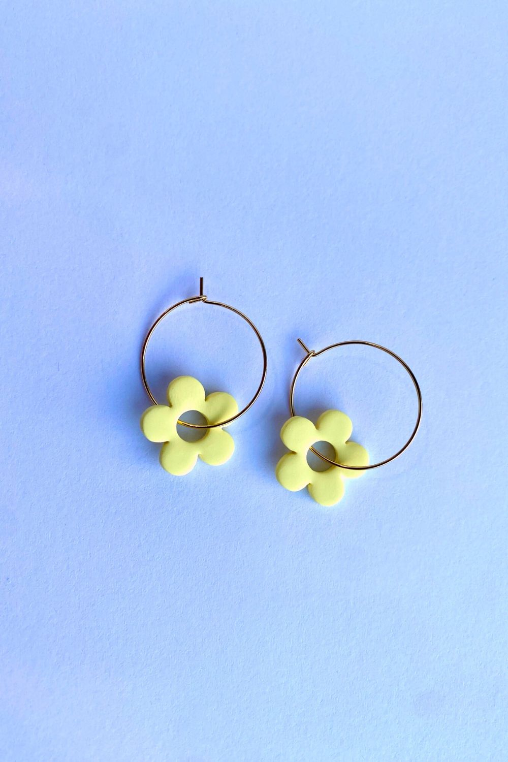 5-petal Daisy Charms (Small) - Spring Yellow